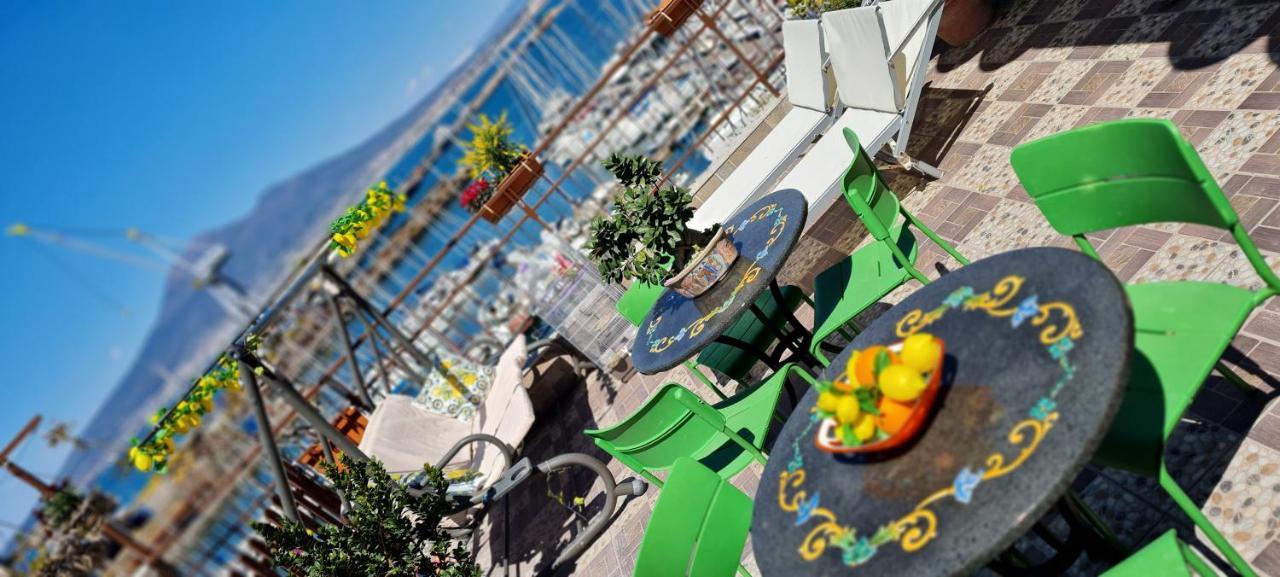 Siriana open space Castellammare di Stabia Exterior foto