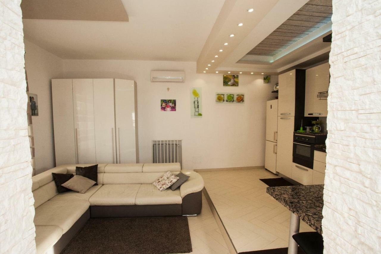Siriana open space Castellammare di Stabia Exterior foto