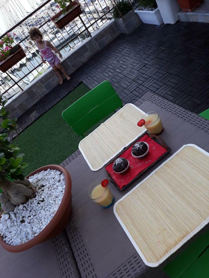 Siriana open space Castellammare di Stabia Exterior foto